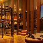 Hotel Wine & Books 5*