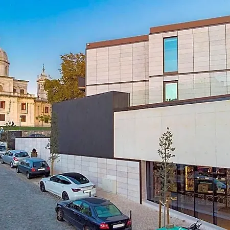 Wine & Books Hotel