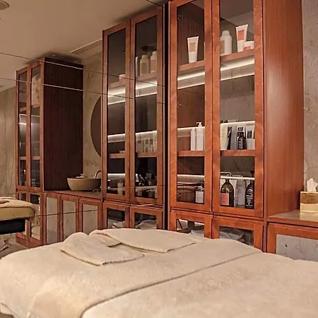 Wine & Books Hotel 5*