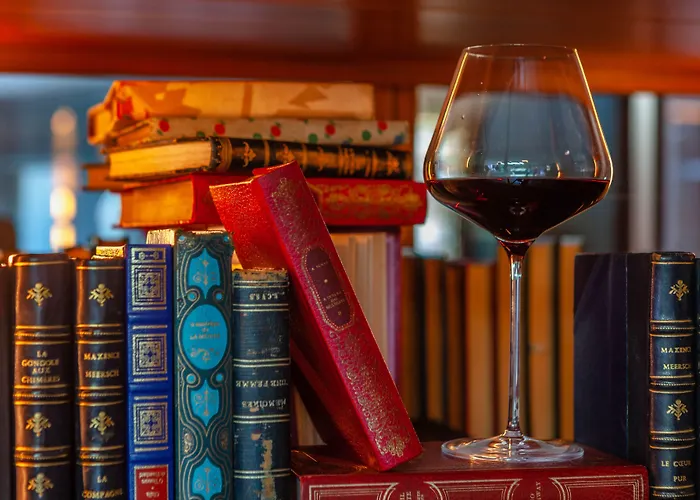 Wine & Books فندق Lisboa